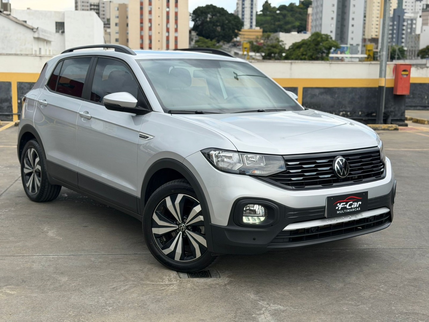 VOLKSWAGEN T-CROSS