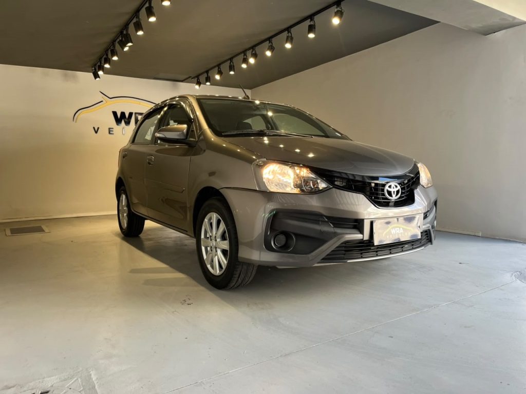TOYOTA ETIOS