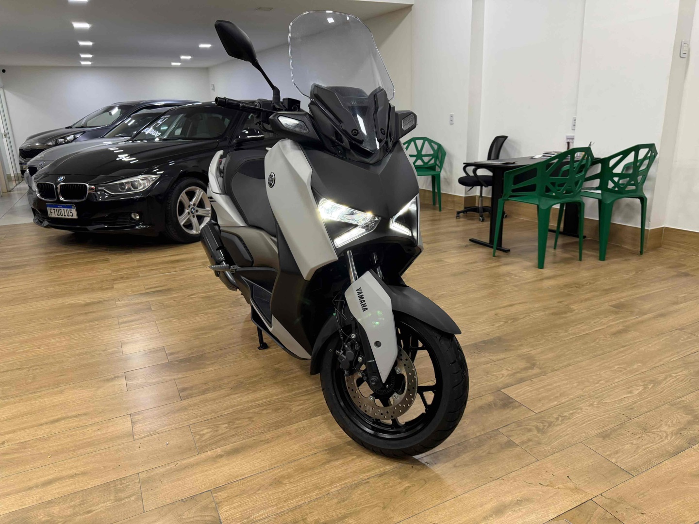 YAMAHA XMAX 250 CONNECTED ABS