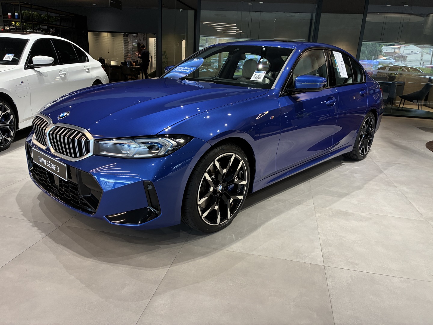 BMW 320i