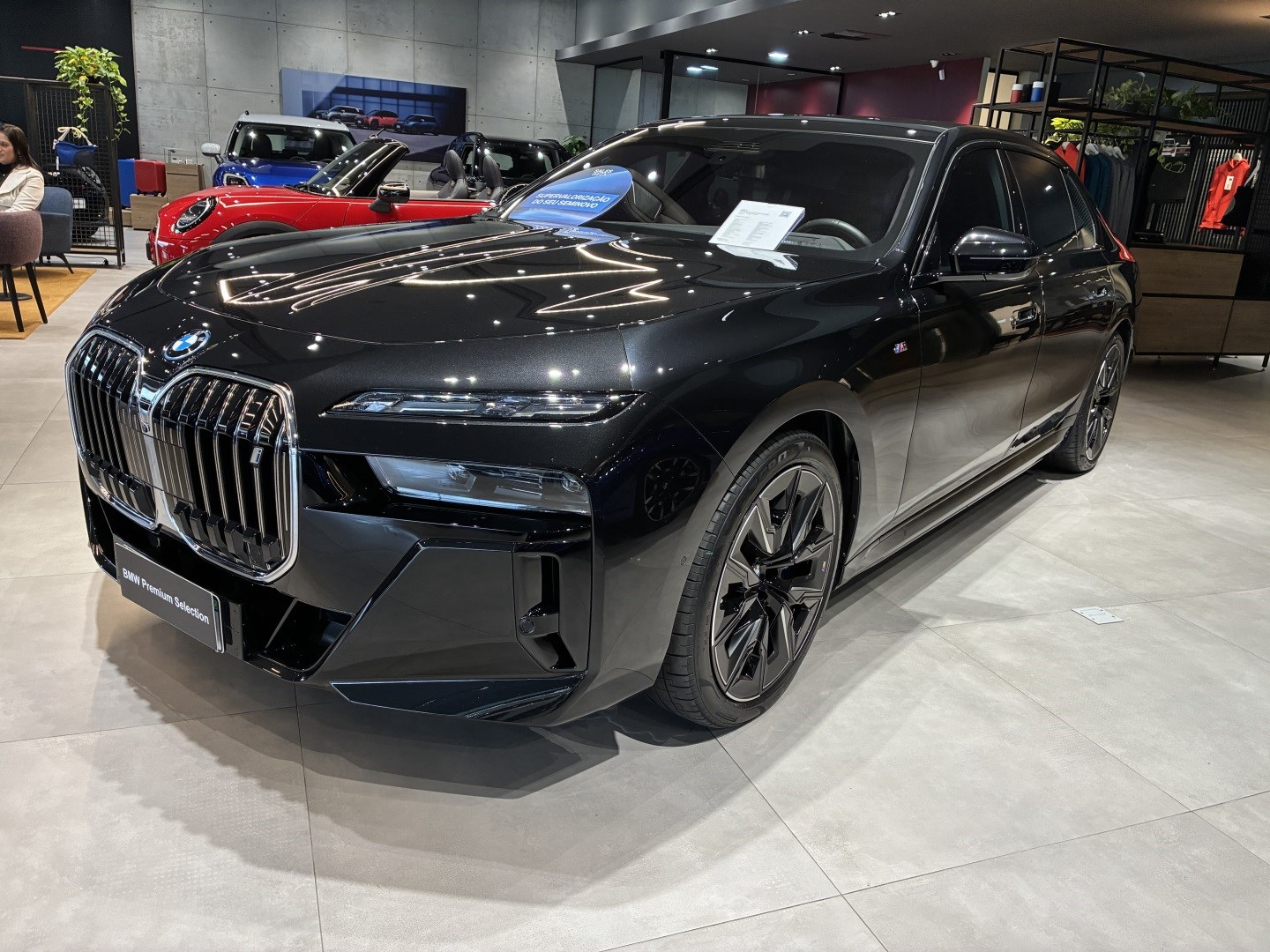 BMW i7
