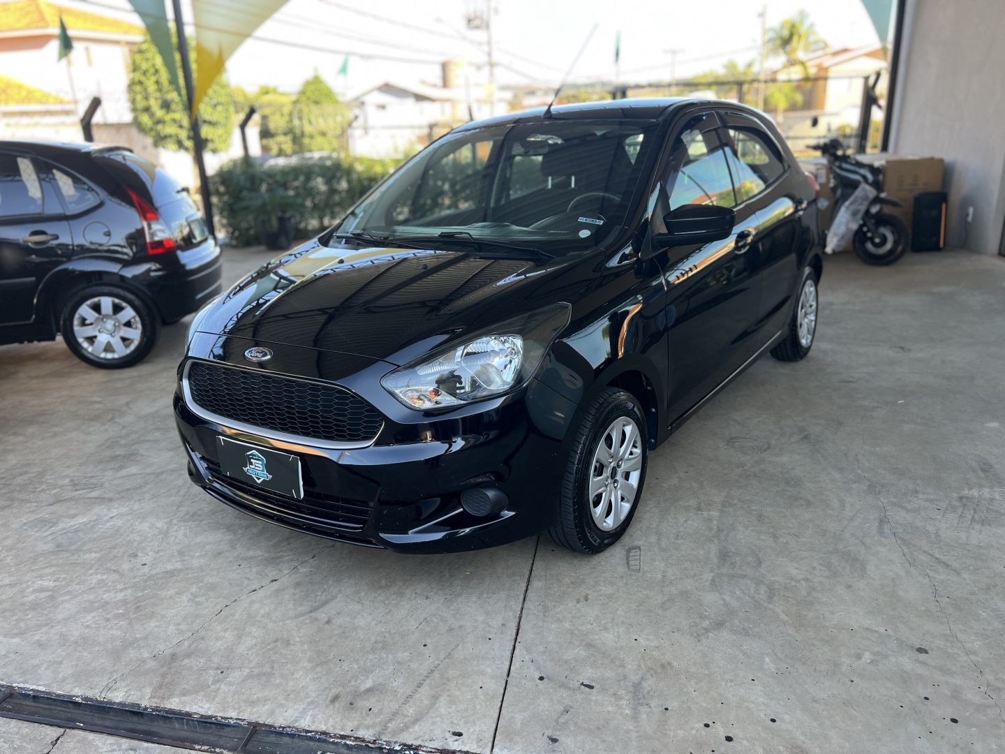 FORD KA
