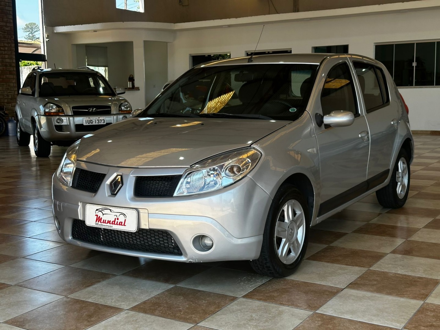 RENAULT SANDERO