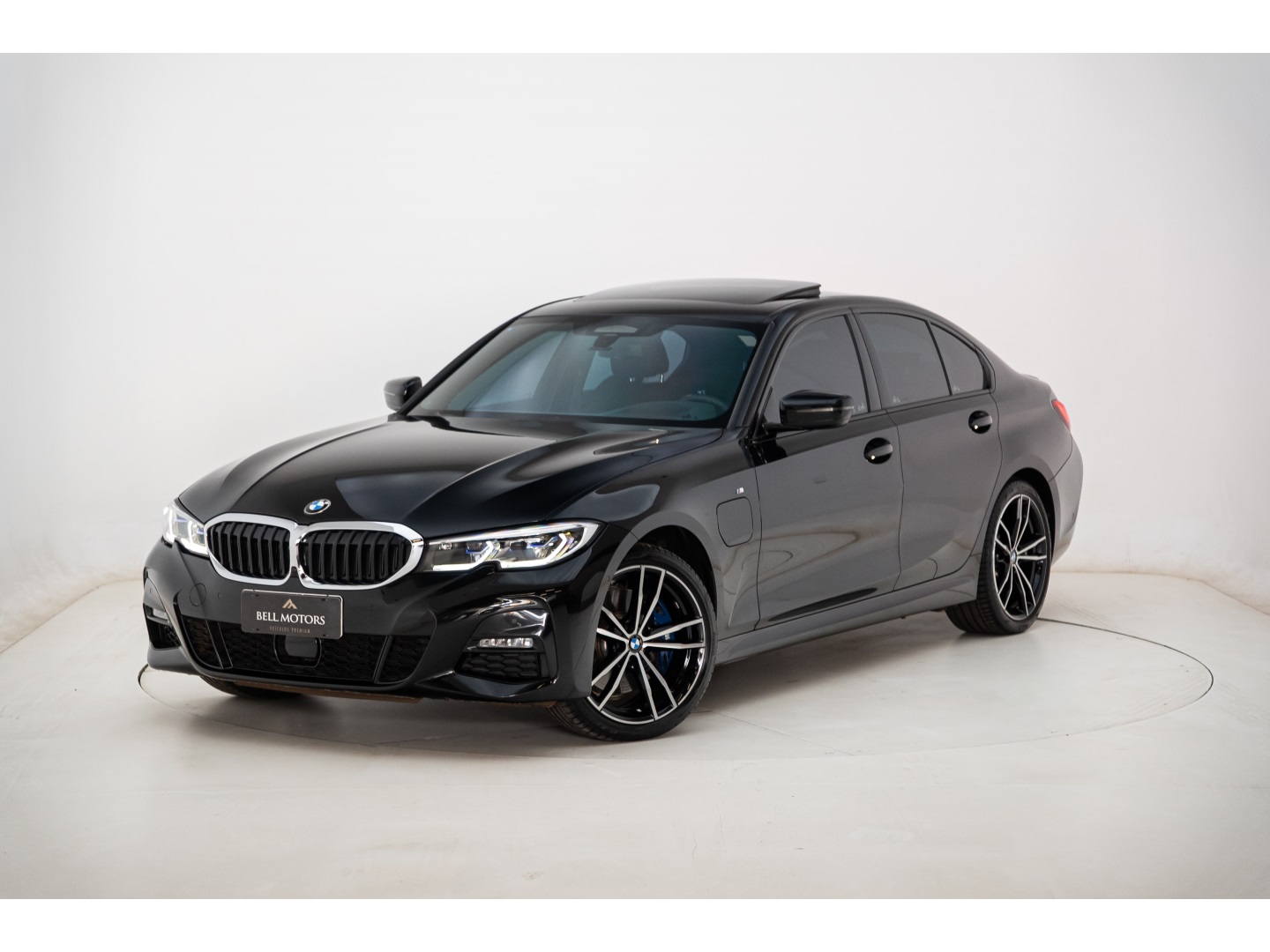 BMW 330e