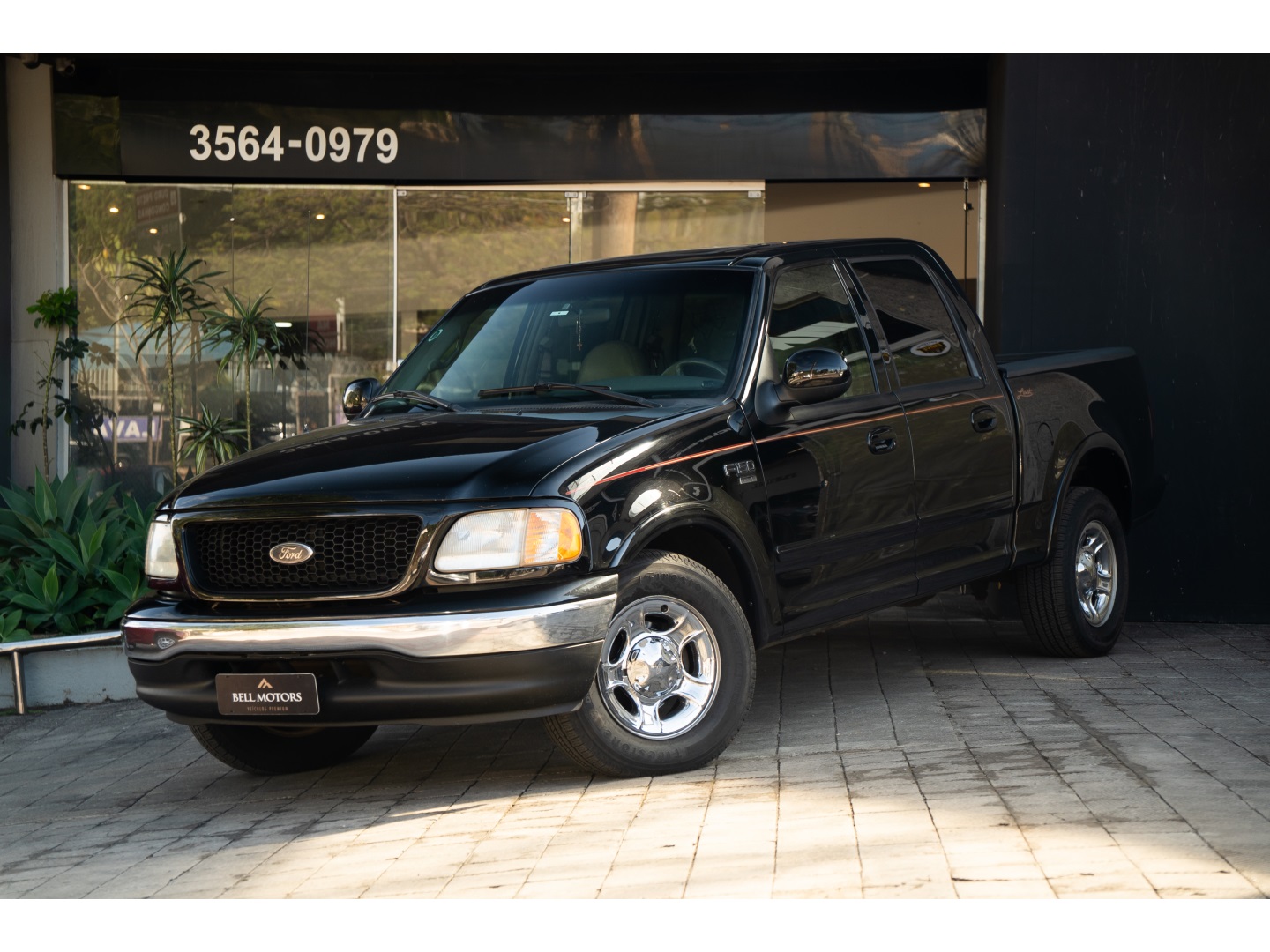 FORD F-150