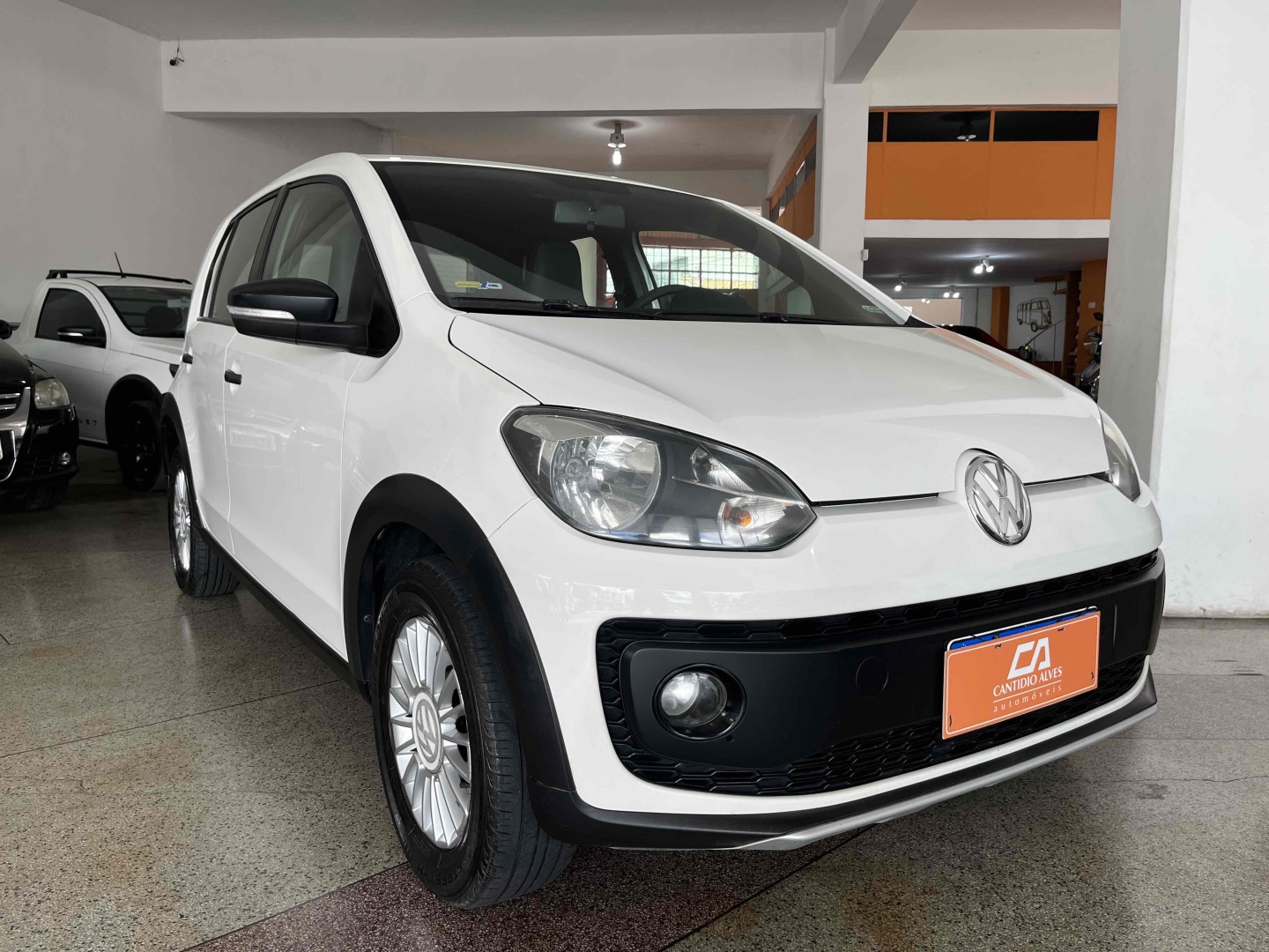 VOLKSWAGEN UP