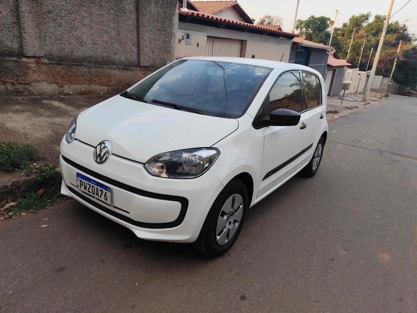 VOLKSWAGEN UP