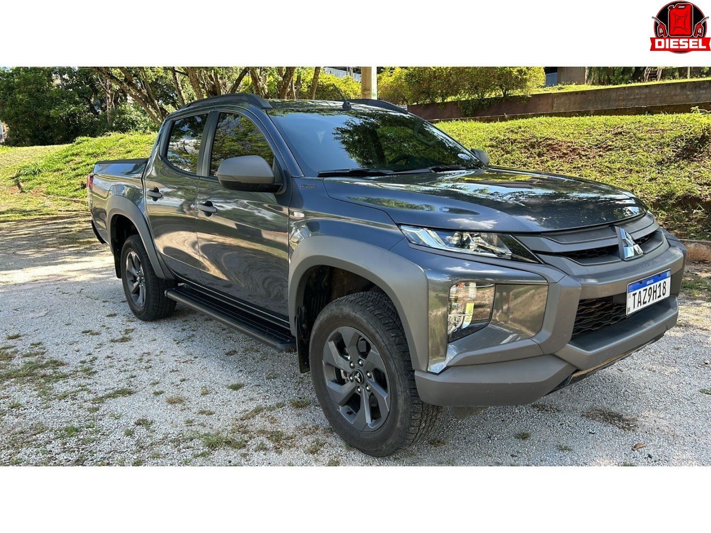 MITSUBISHI TRITON