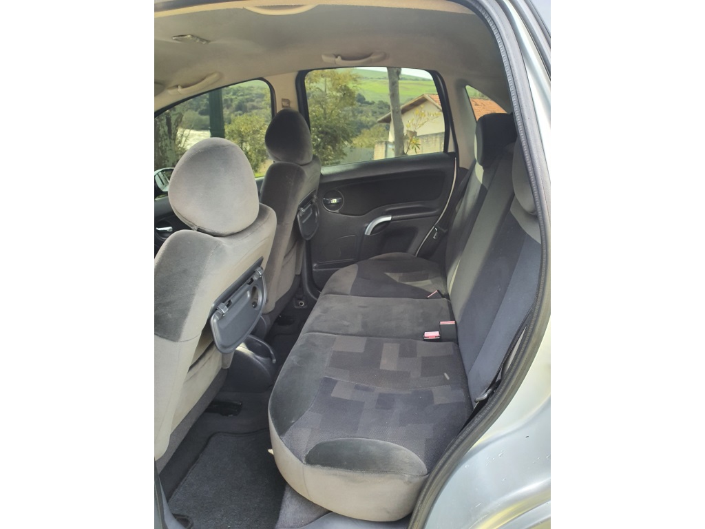 Citroën C3 1.4 I Exclusive 8V Flex 4P Manual - foto 5