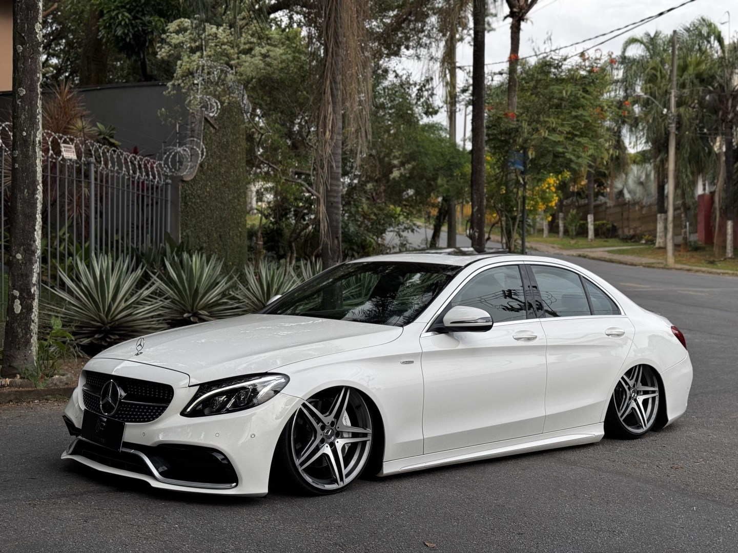 MERCEDES-BENZ C 250