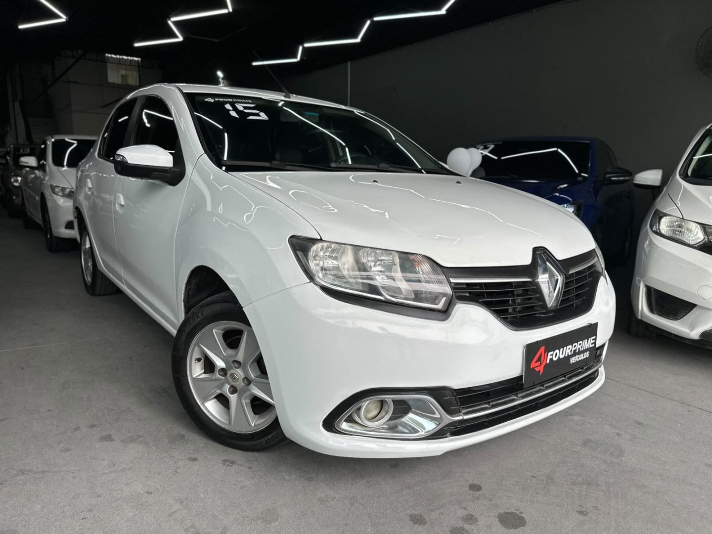 RENAULT LOGAN