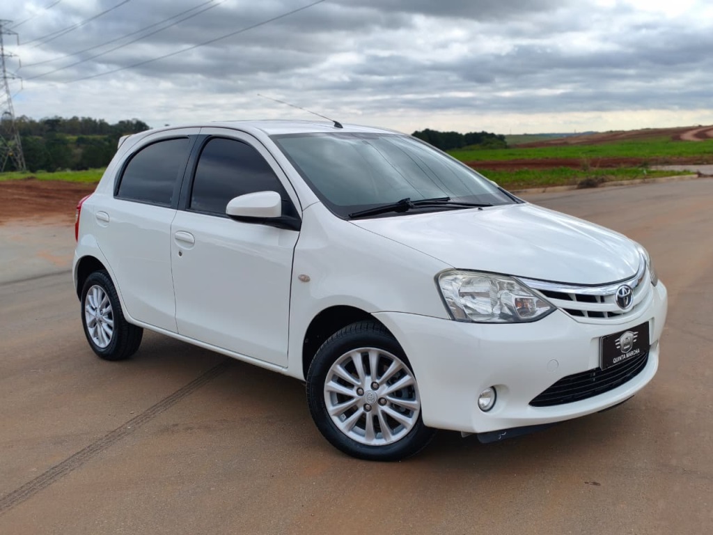 TOYOTA ETIOS
