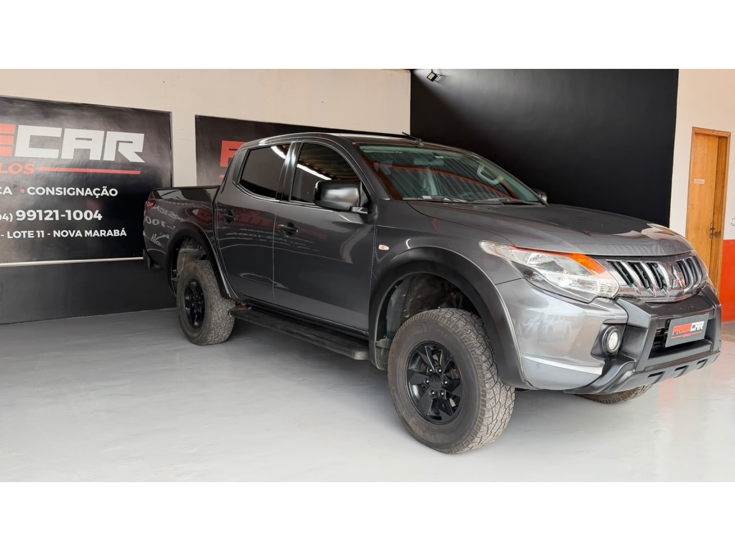 MITSUBISHI L200 TRITON