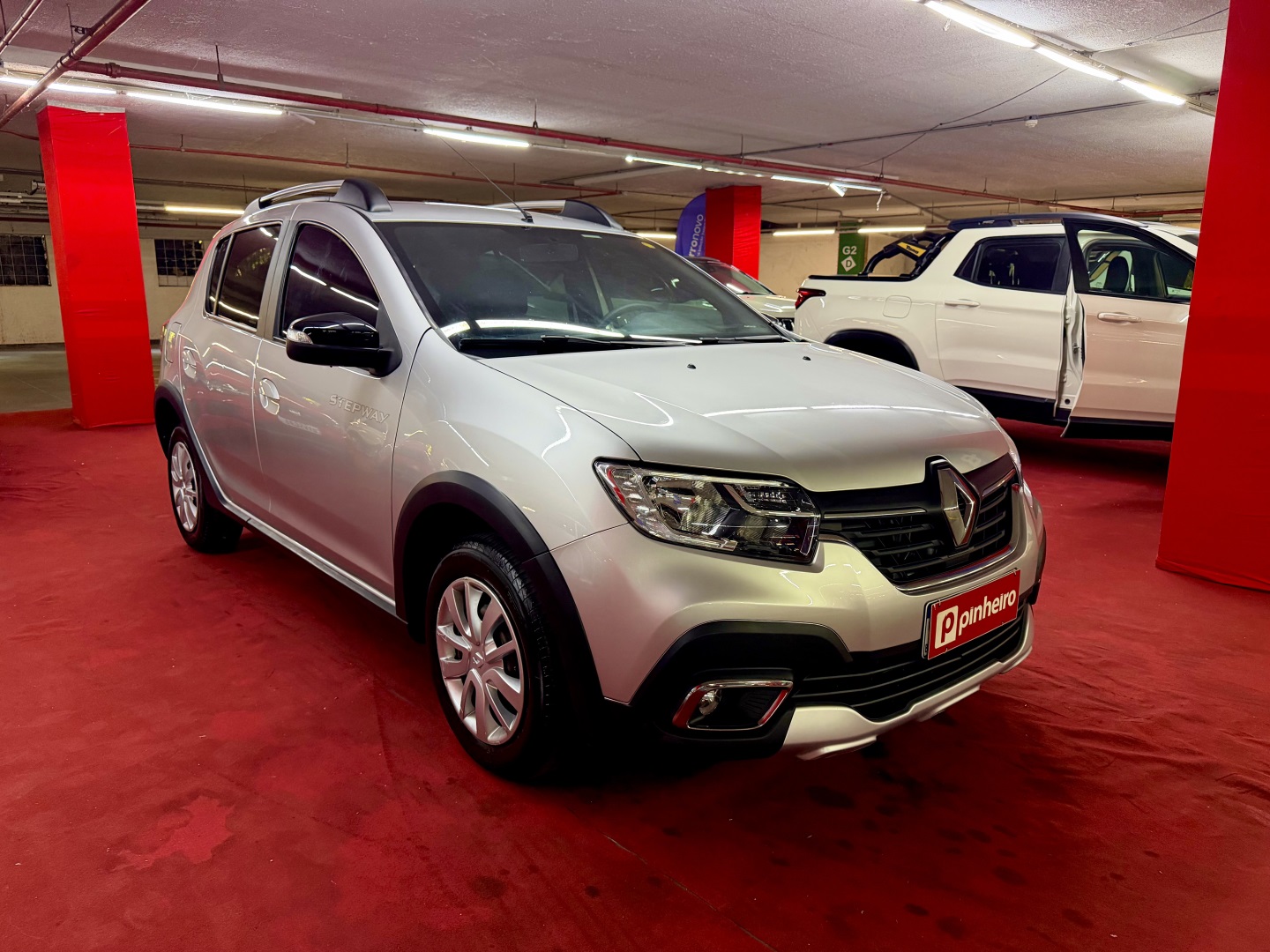 Renault SANDERO