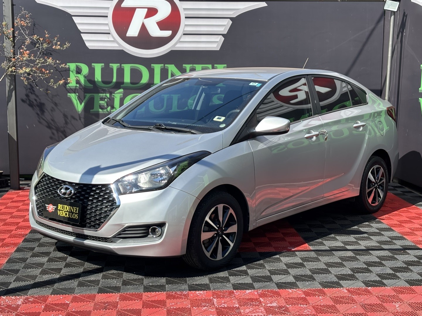 HYUNDAI HB20S