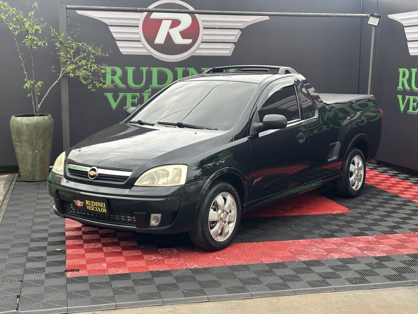 CHEVROLET MONTANA