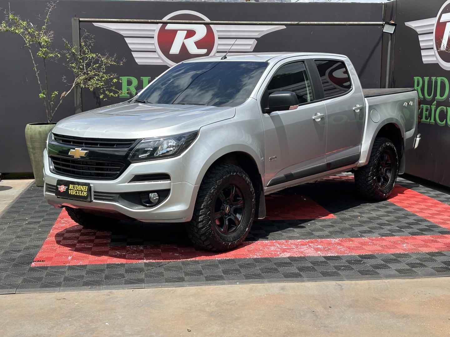 CHEVROLET S10