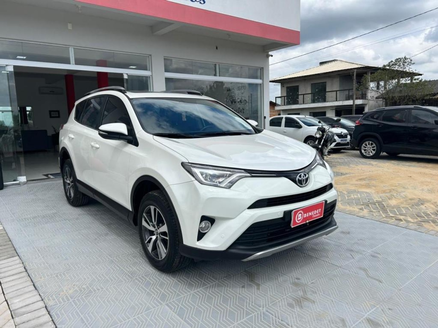 TOYOTA RAV4