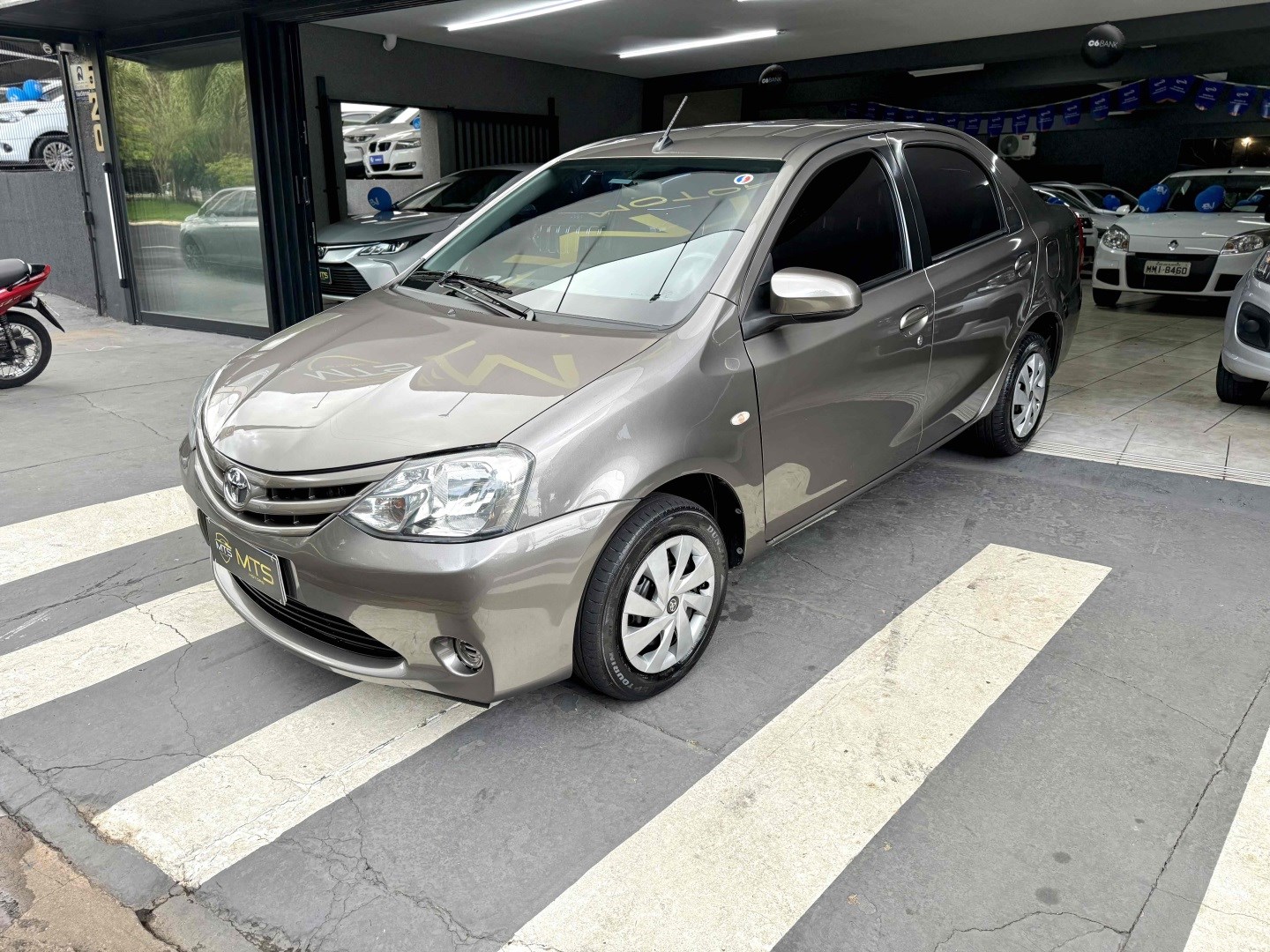 TOYOTA ETIOS