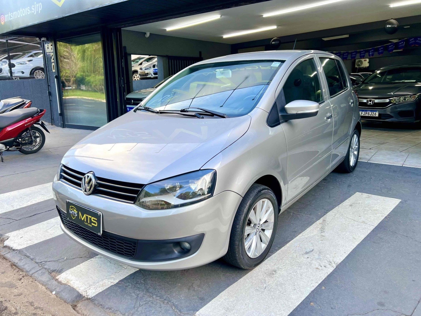 VOLKSWAGEN FOX