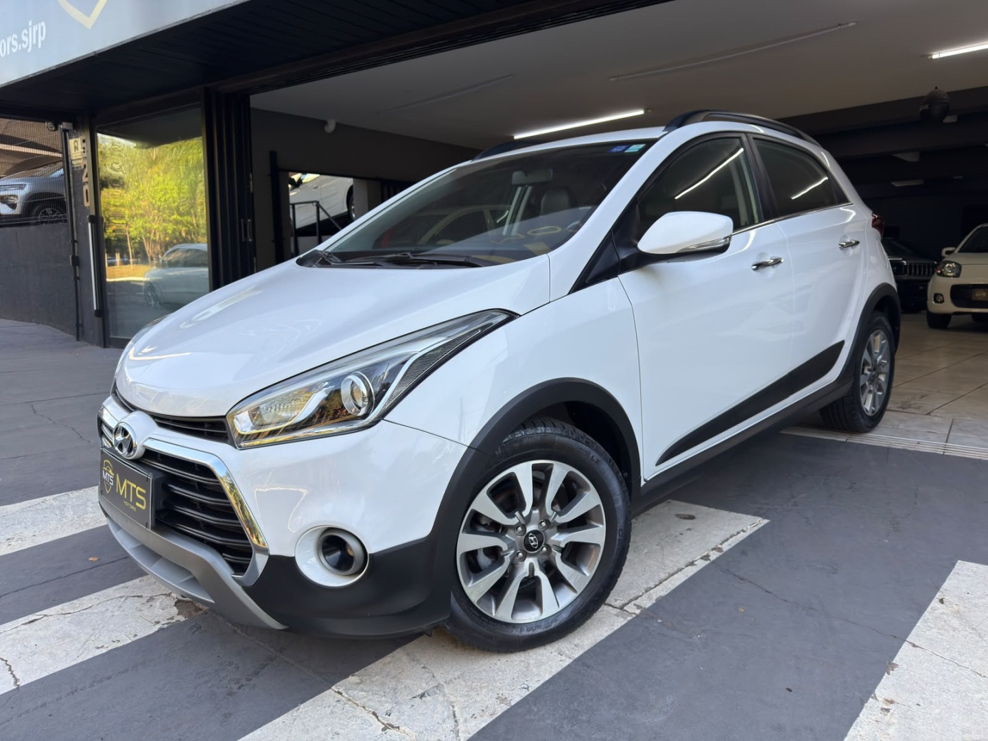HYUNDAI HB20X