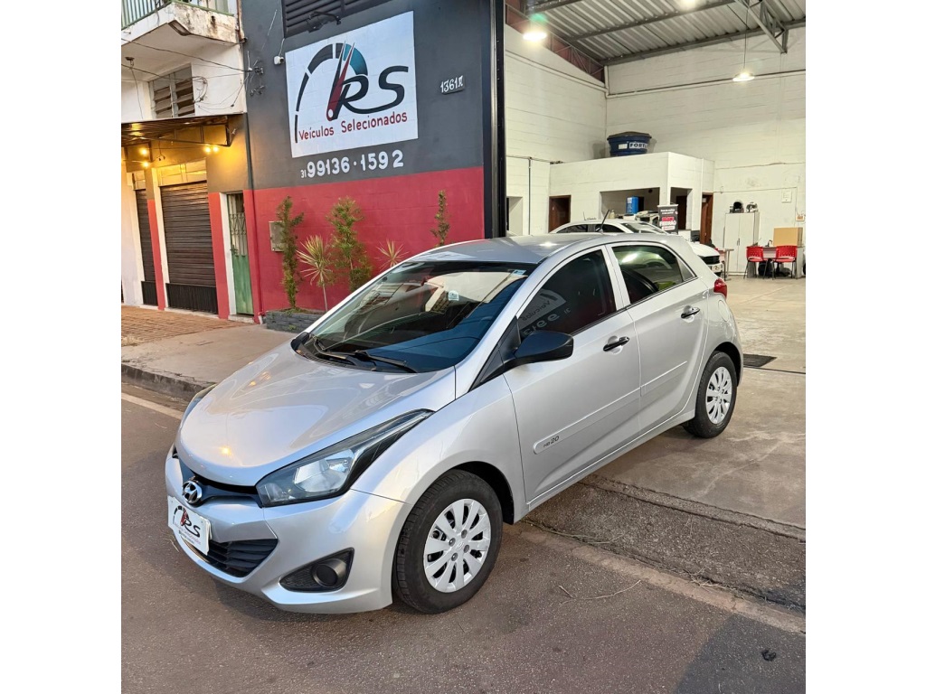 HYUNDAI HB20
