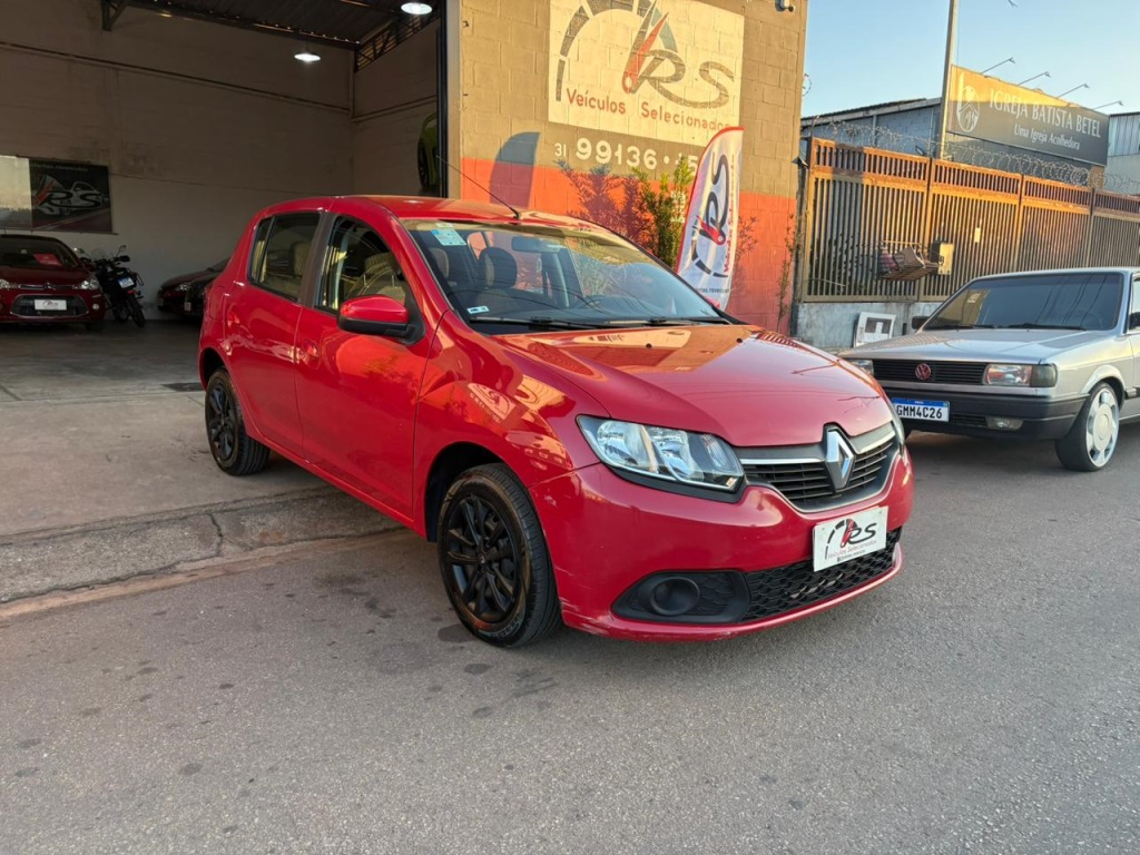 RENAULT SANDERO