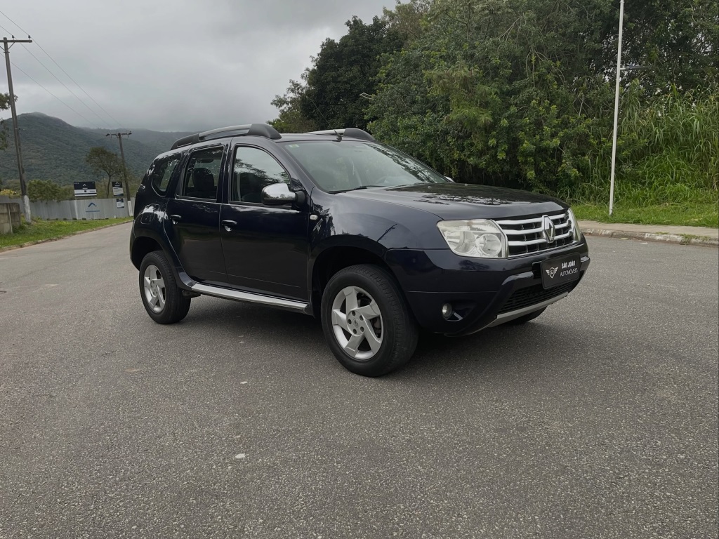 RENAULT DUSTER
