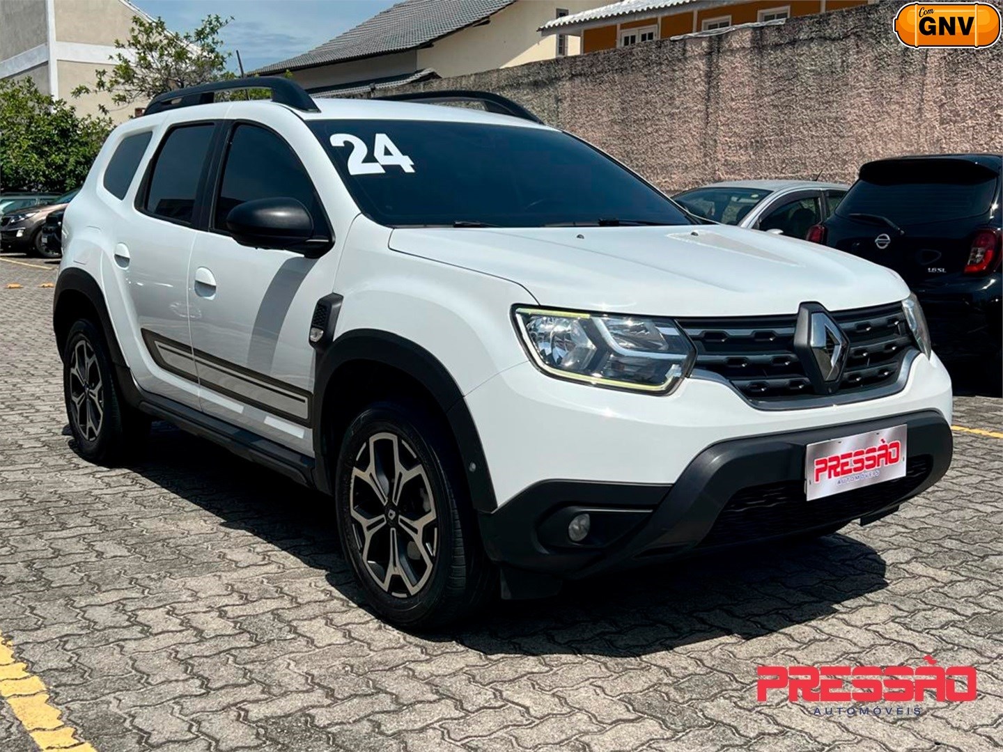 RENAULT DUSTER