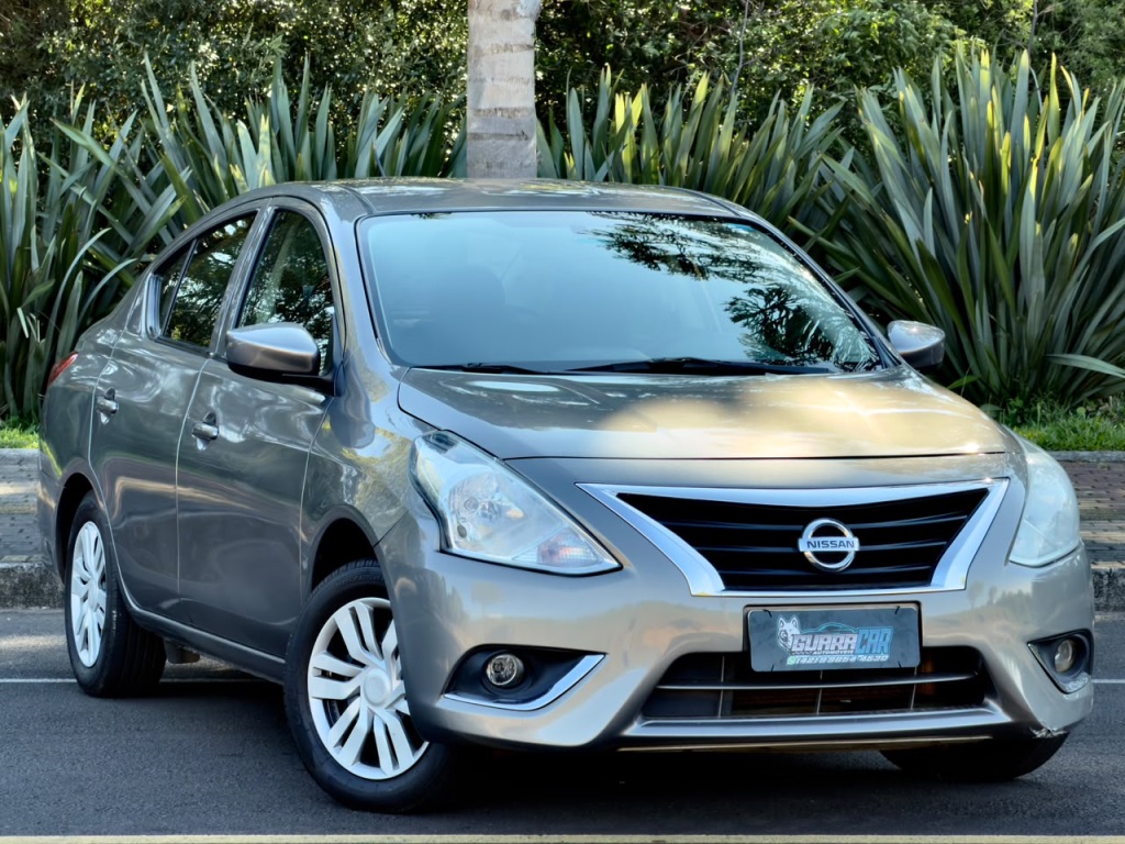 NISSAN VERSA