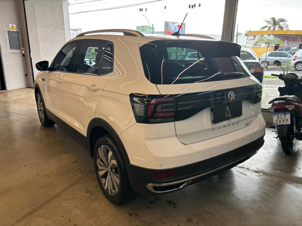 Volkswagen T-Cross 1.4 250 TSI Total Flex Highline Automático - foto 6