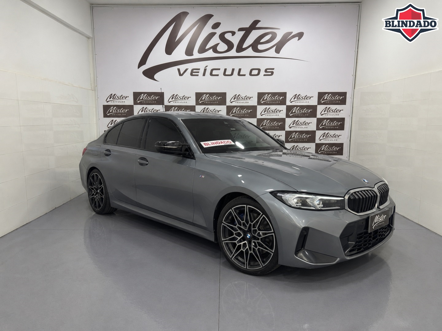 BMW 320i