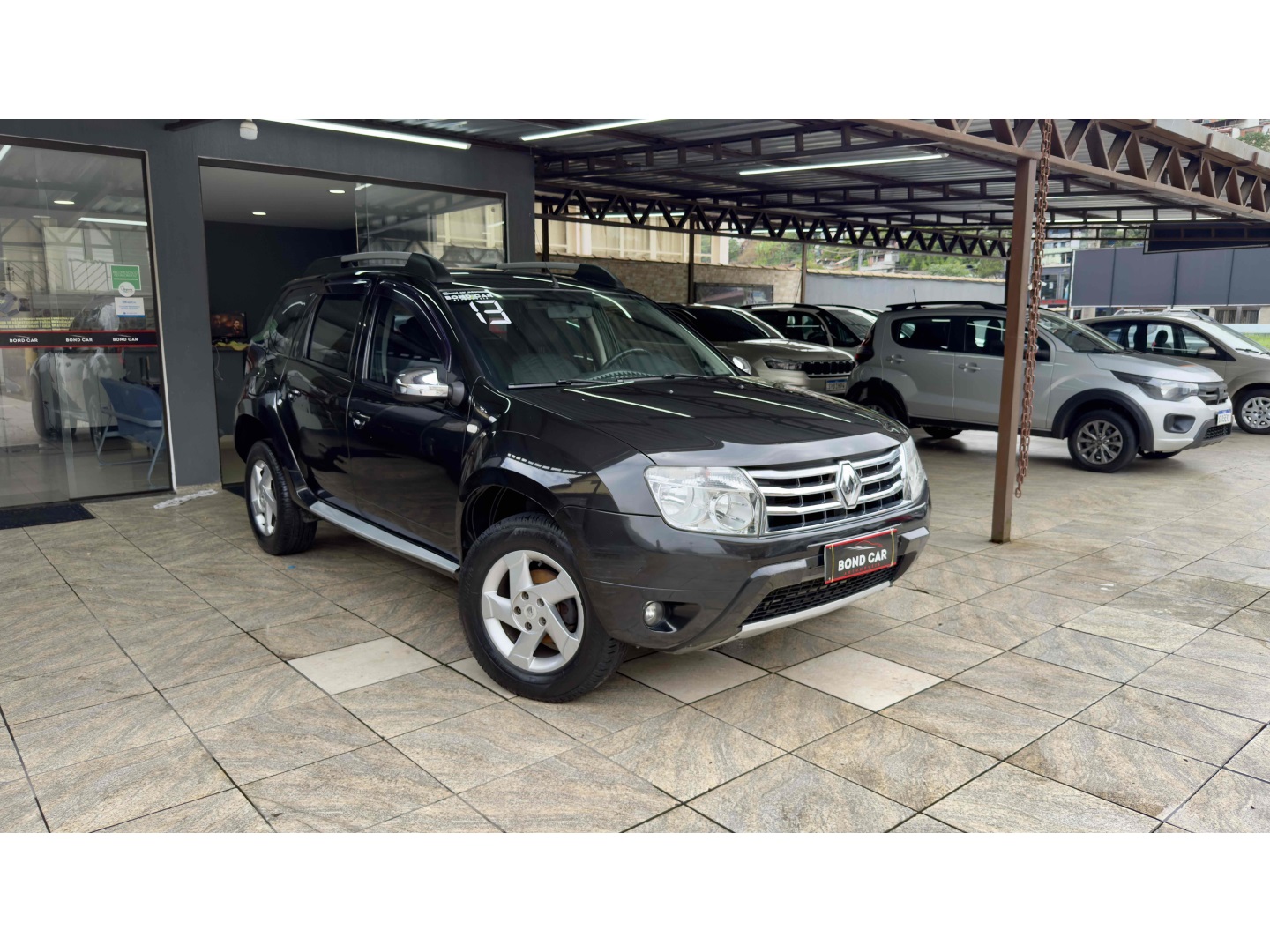 RENAULT DUSTER