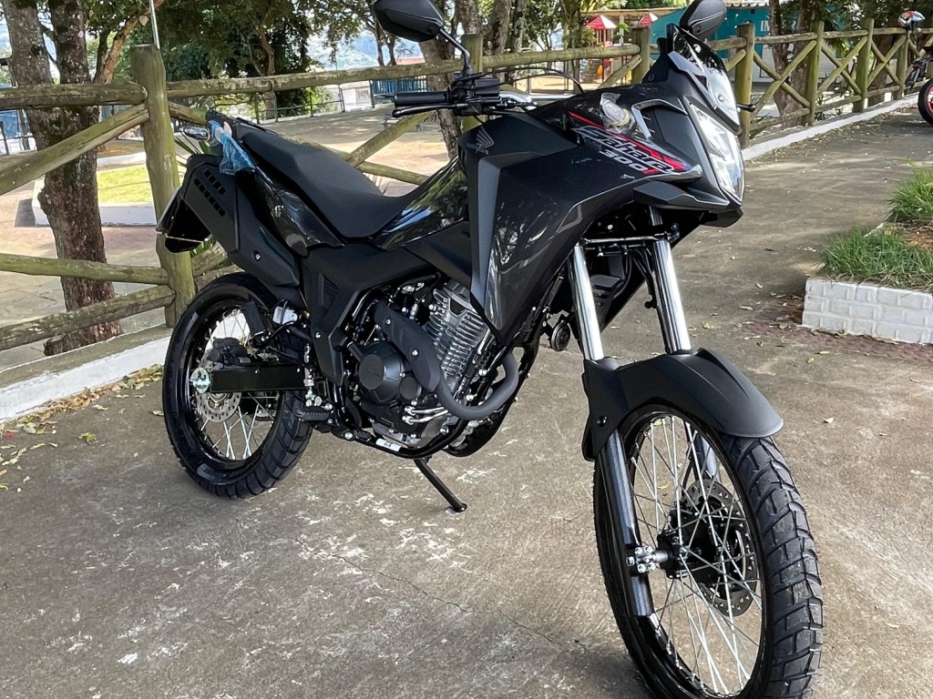HONDA XRE 300 SAHARA