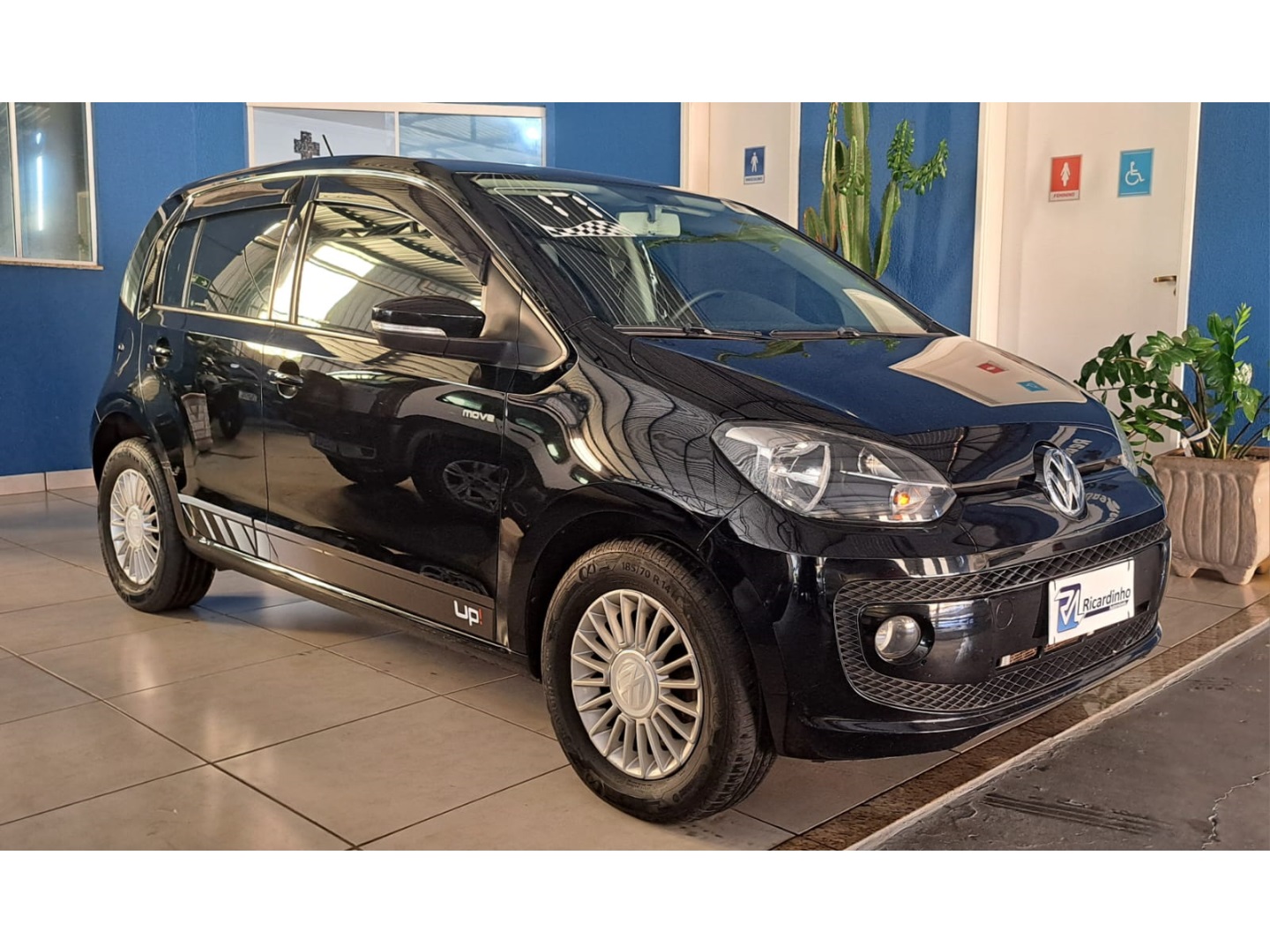 VOLKSWAGEN UP
