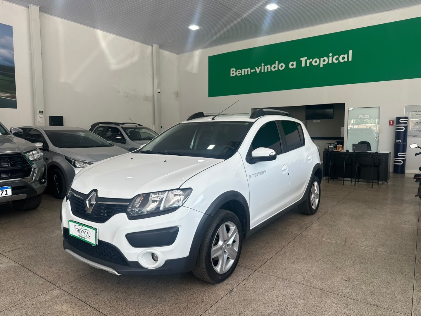 RENAULT SANDERO