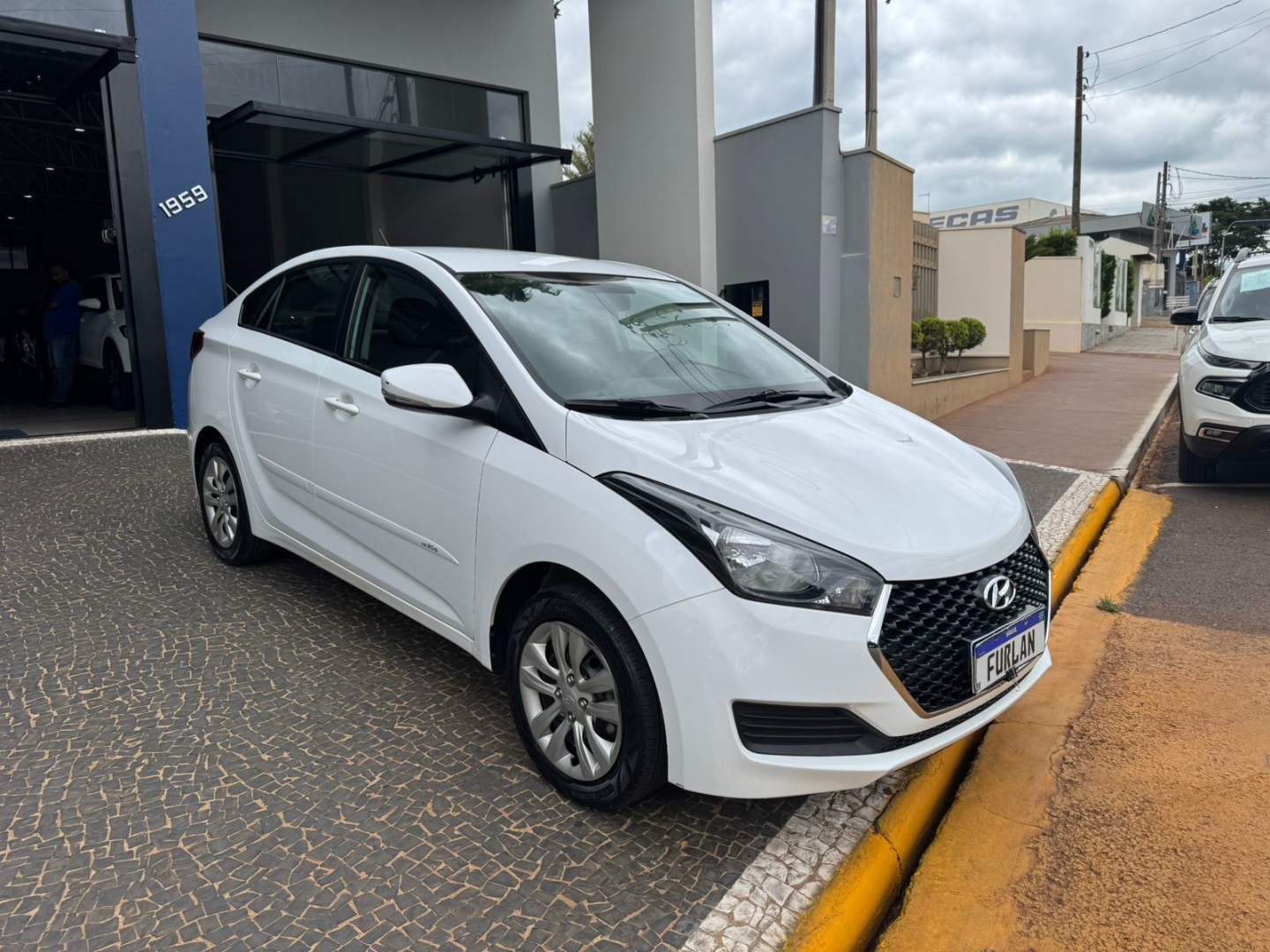 HYUNDAI HB20S