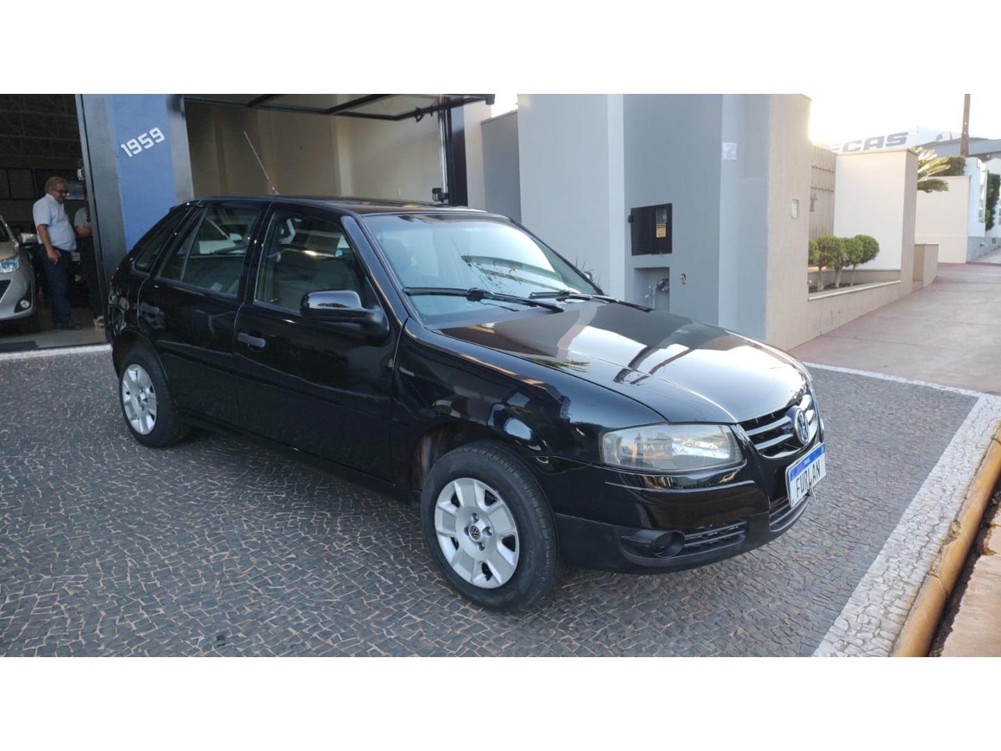 VOLKSWAGEN GOL