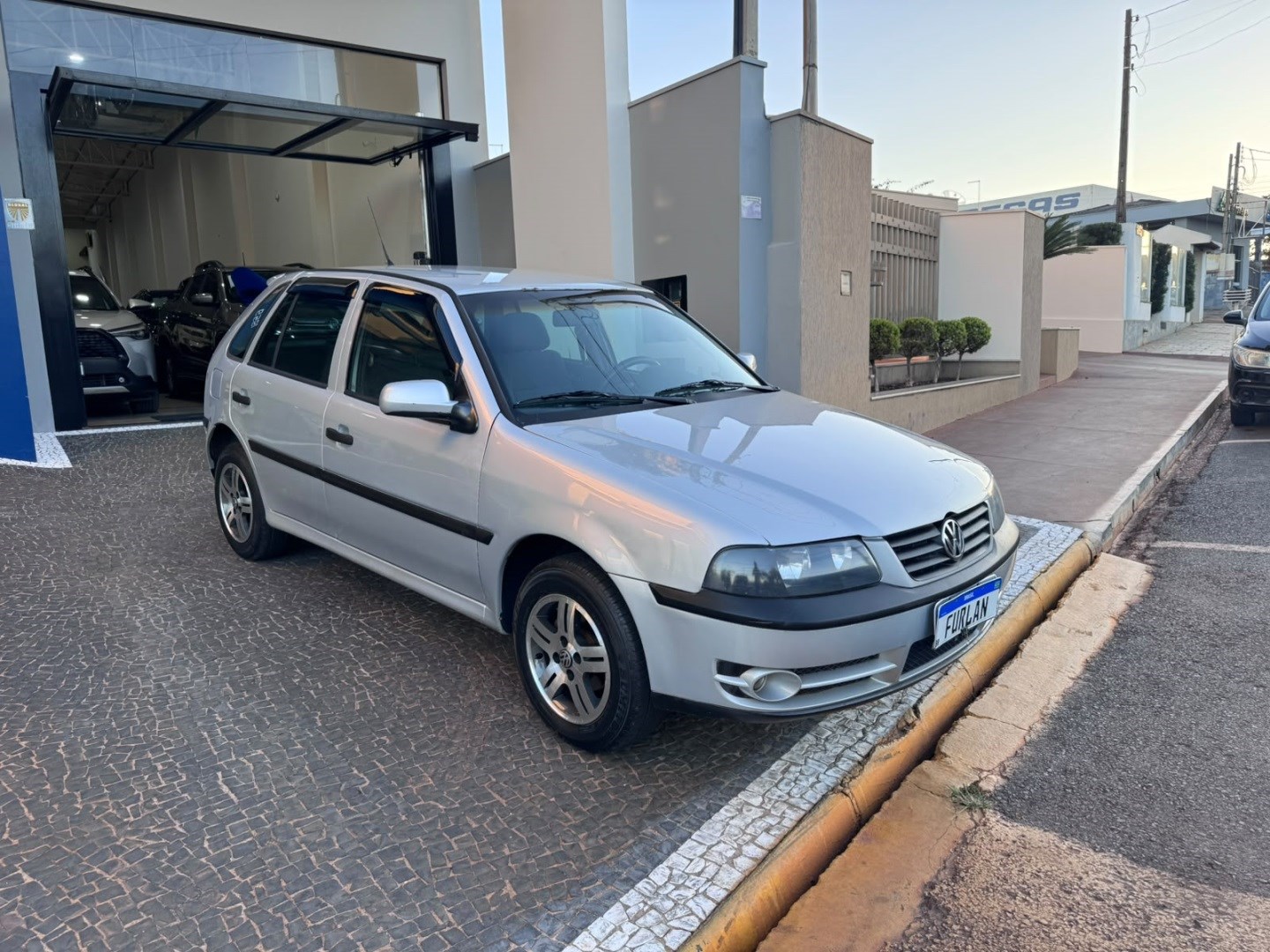 VOLKSWAGEN GOL