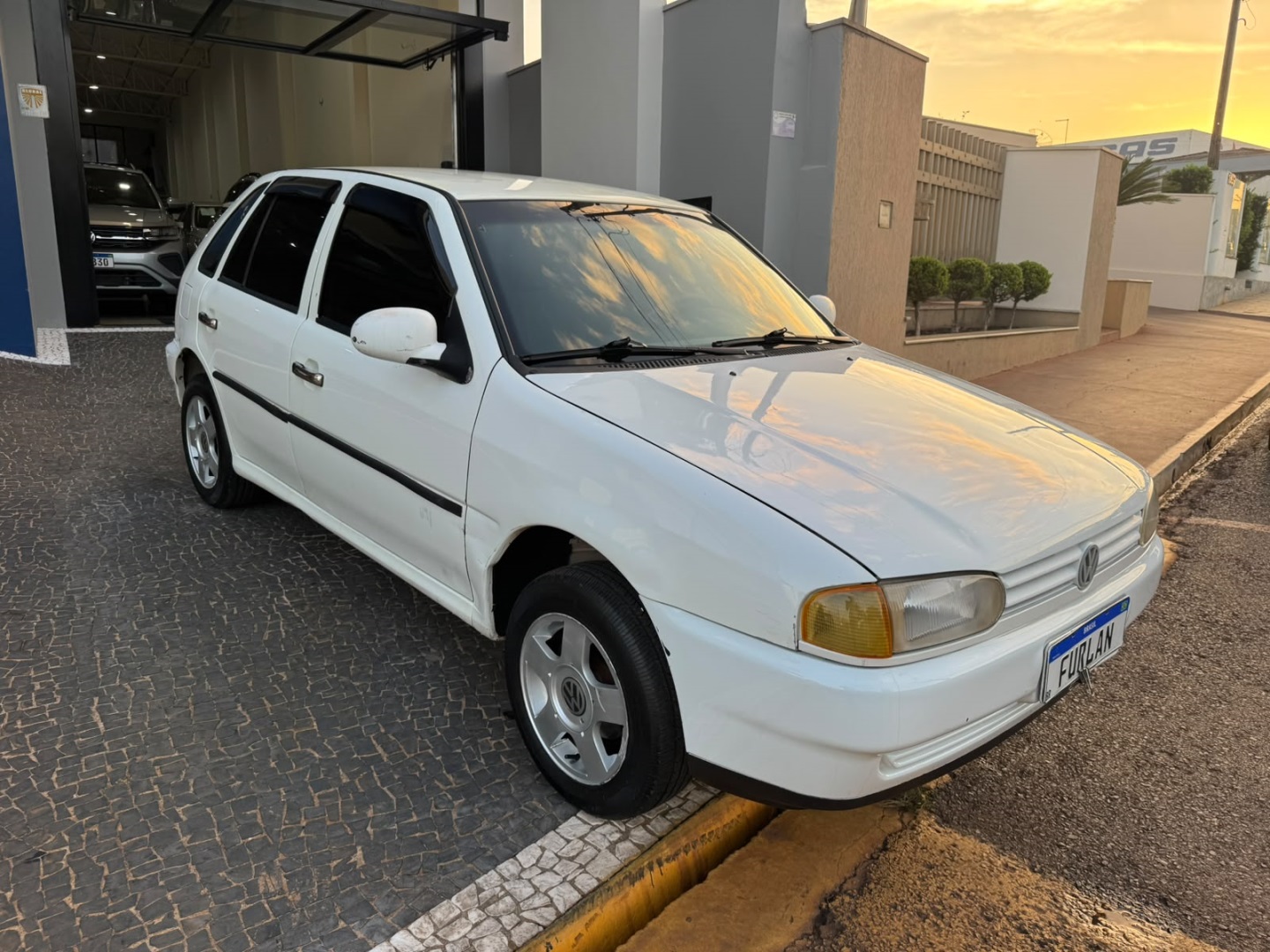 Volkswagen Gol 1998 à venda