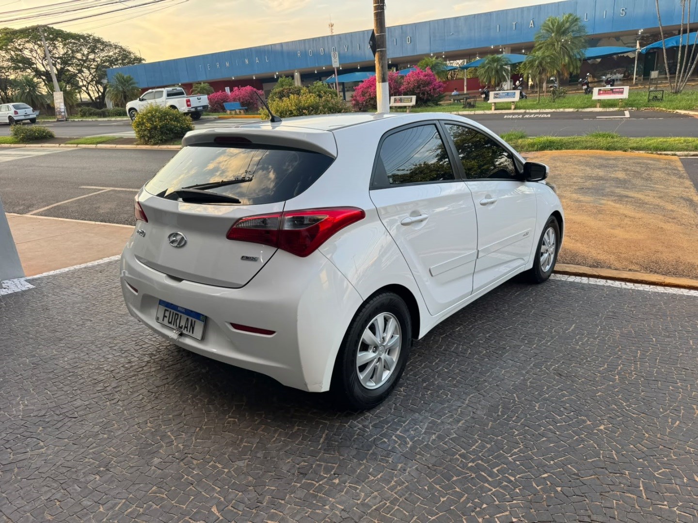 Hyundai HB20 1.0 Comfort Style 12V Flex 4P Manual - foto 3