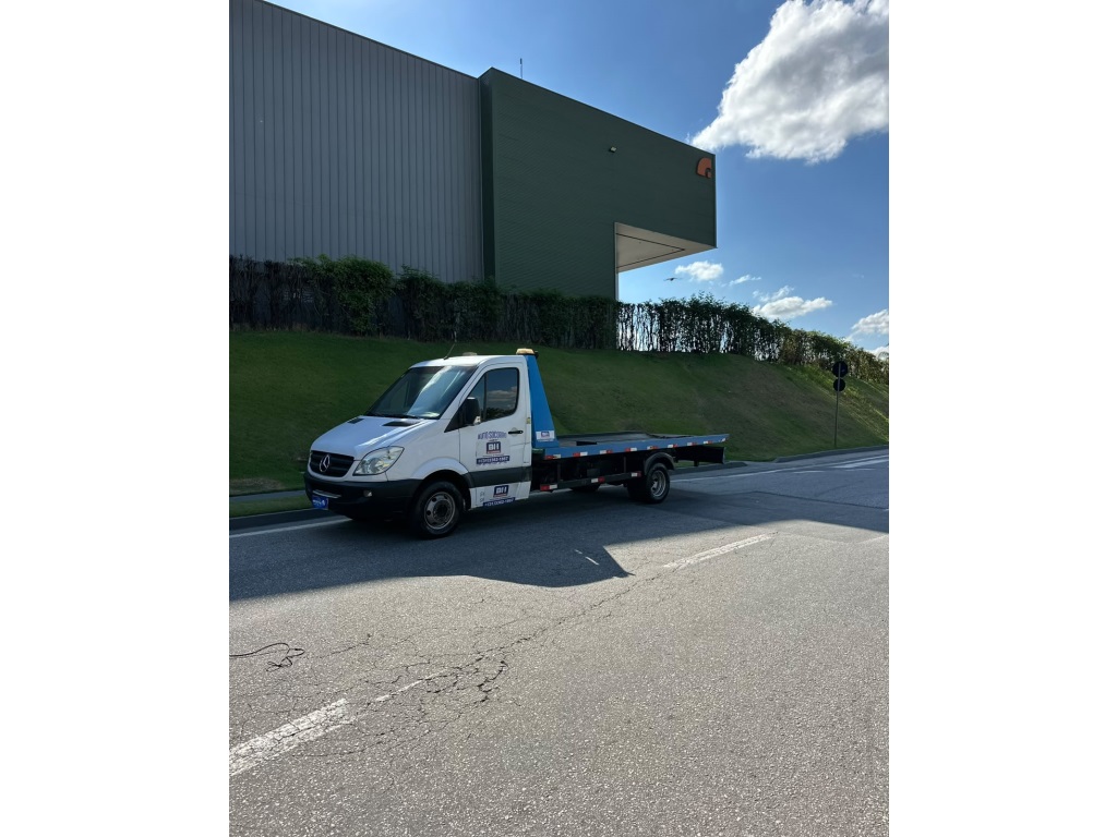 MERCEDES-BENZ SPRINTER 2.2 CHASSI 515 LONGO DIESEL 3P MANUAL
