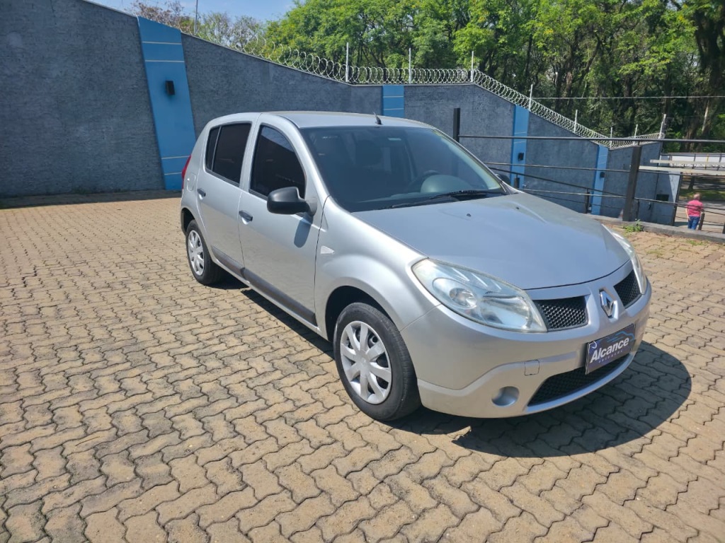 RENAULT SANDERO