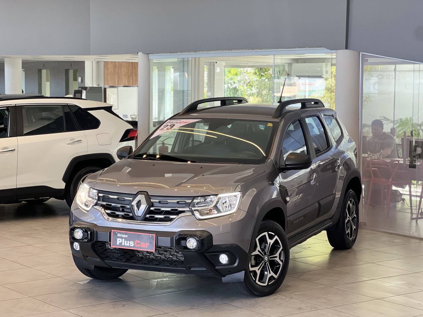 RENAULT DUSTER