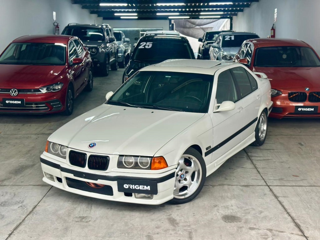 BMW 325i