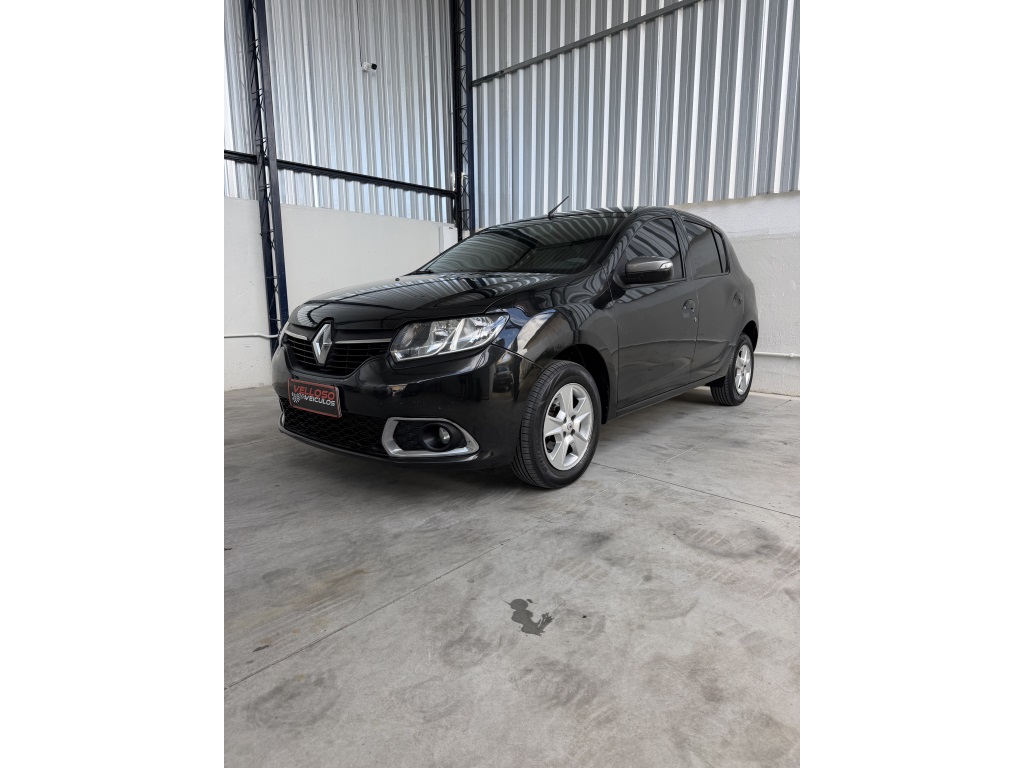 RENAULT SANDERO
