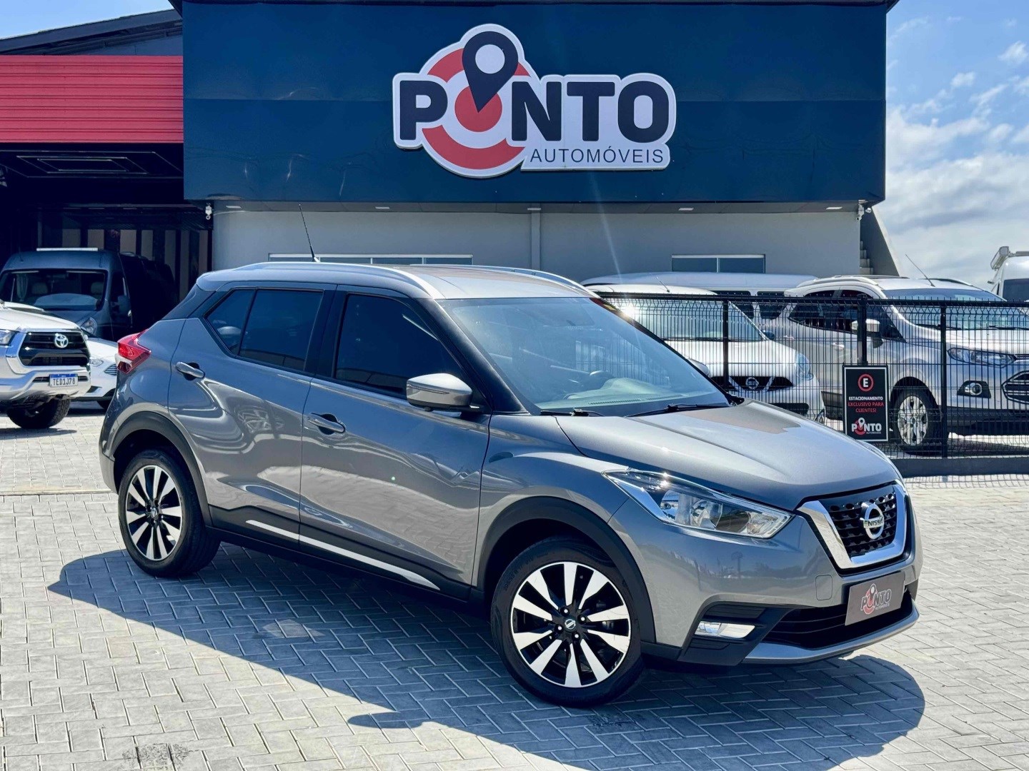 NISSAN KICKS