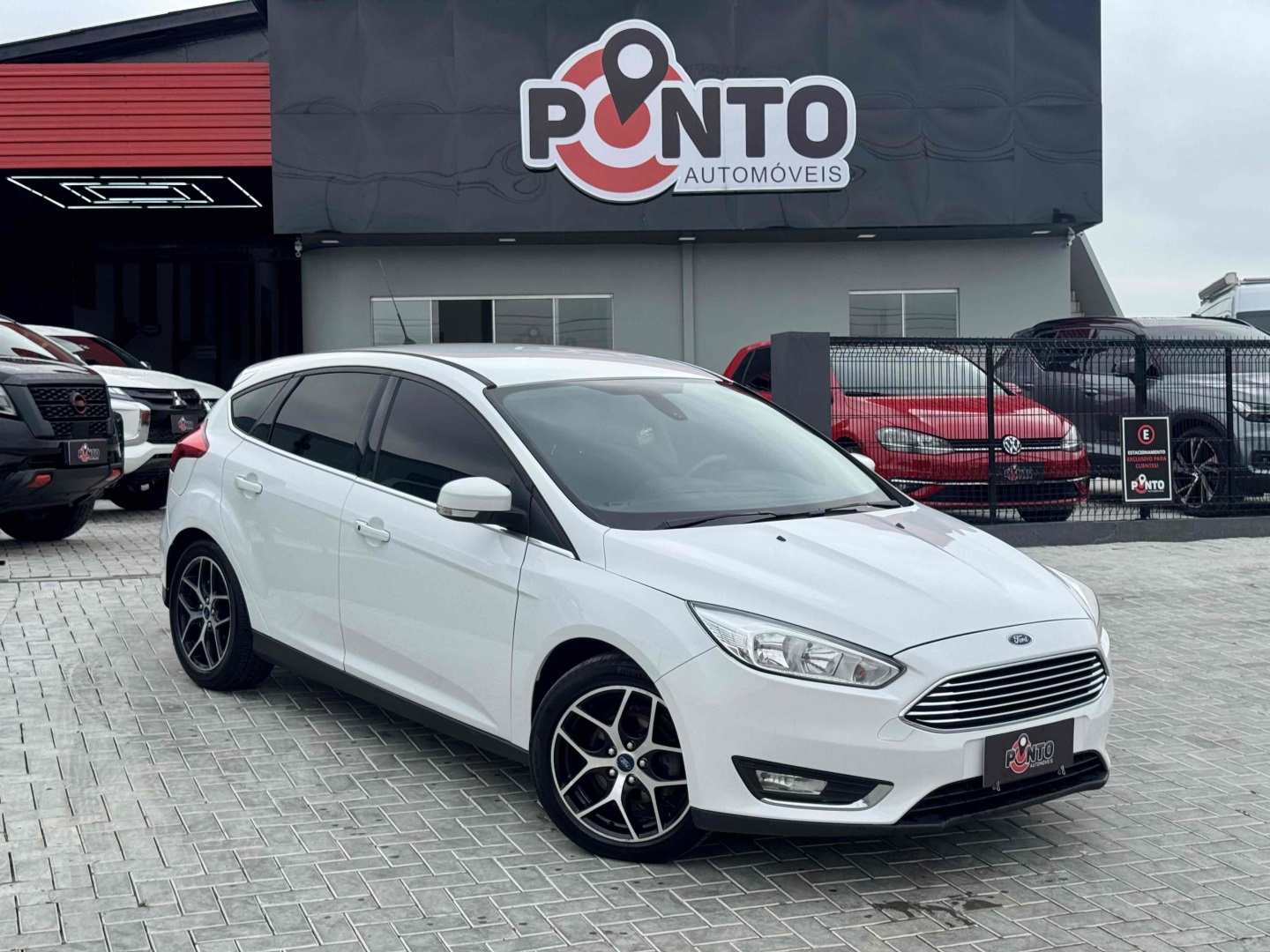 FORD FOCUS