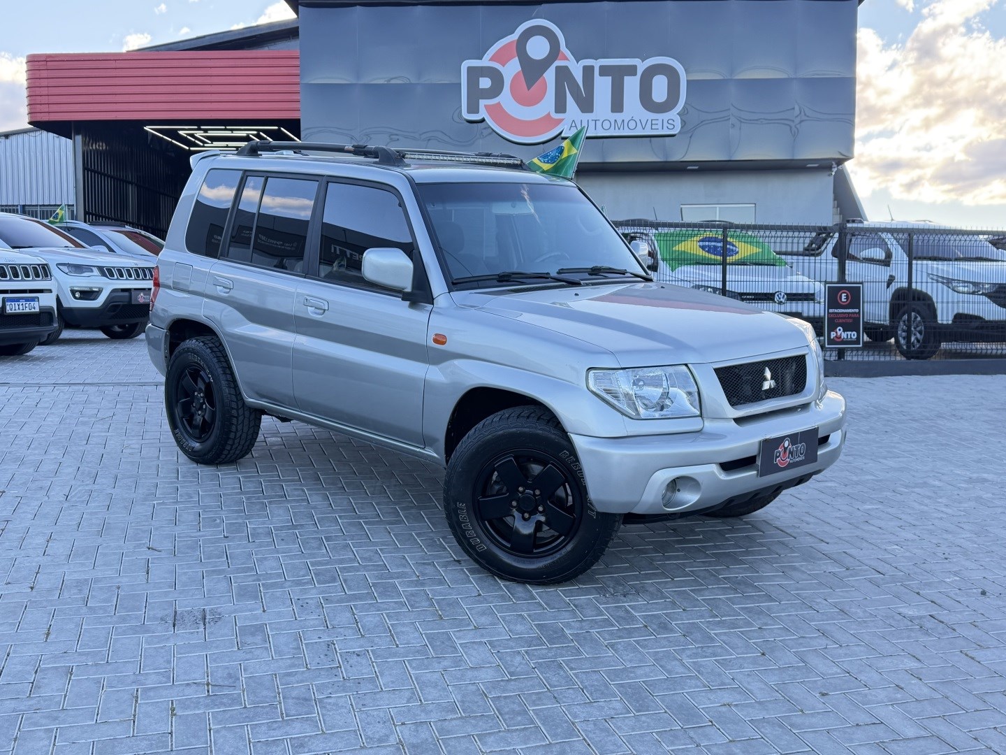 MITSUBISHI PAJERO TR4