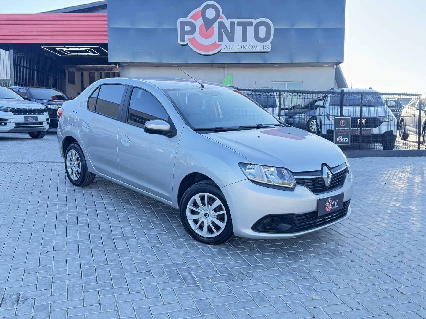 RENAULT LOGAN